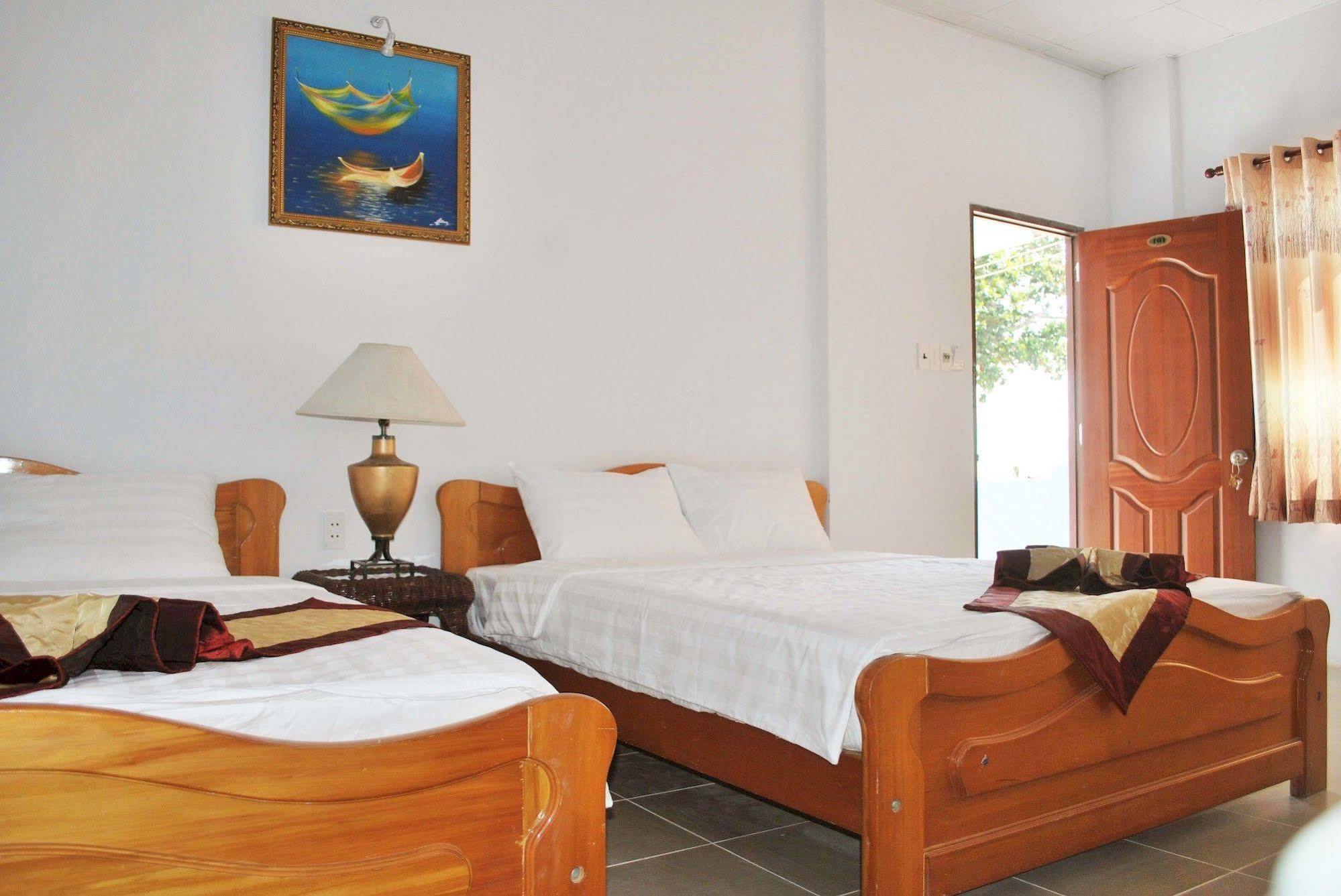 Phi Yen Hotel Chi Khu Co Ong Eksteriør billede